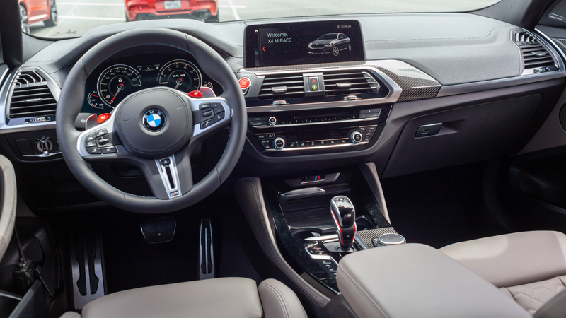 I know the wheel isn’t straight, I’M SORRY OK?Photo: Justin Westbrook / Jalopnik